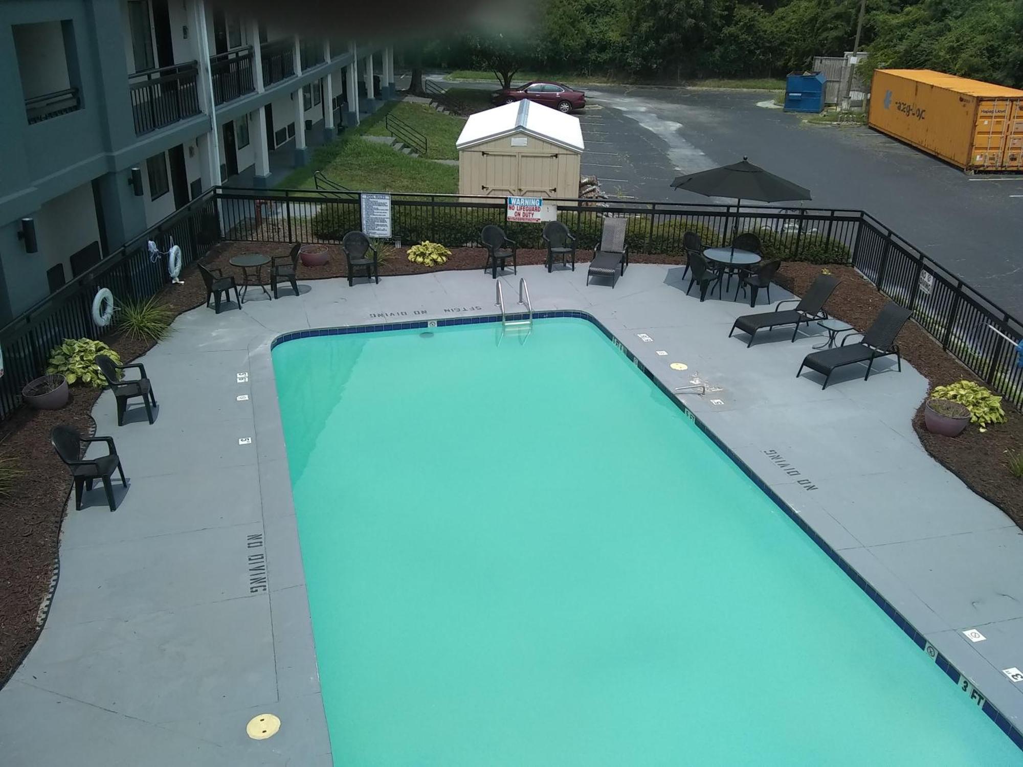 Clarion Pointe - Greensboro Coliseum Area Exteriör bild