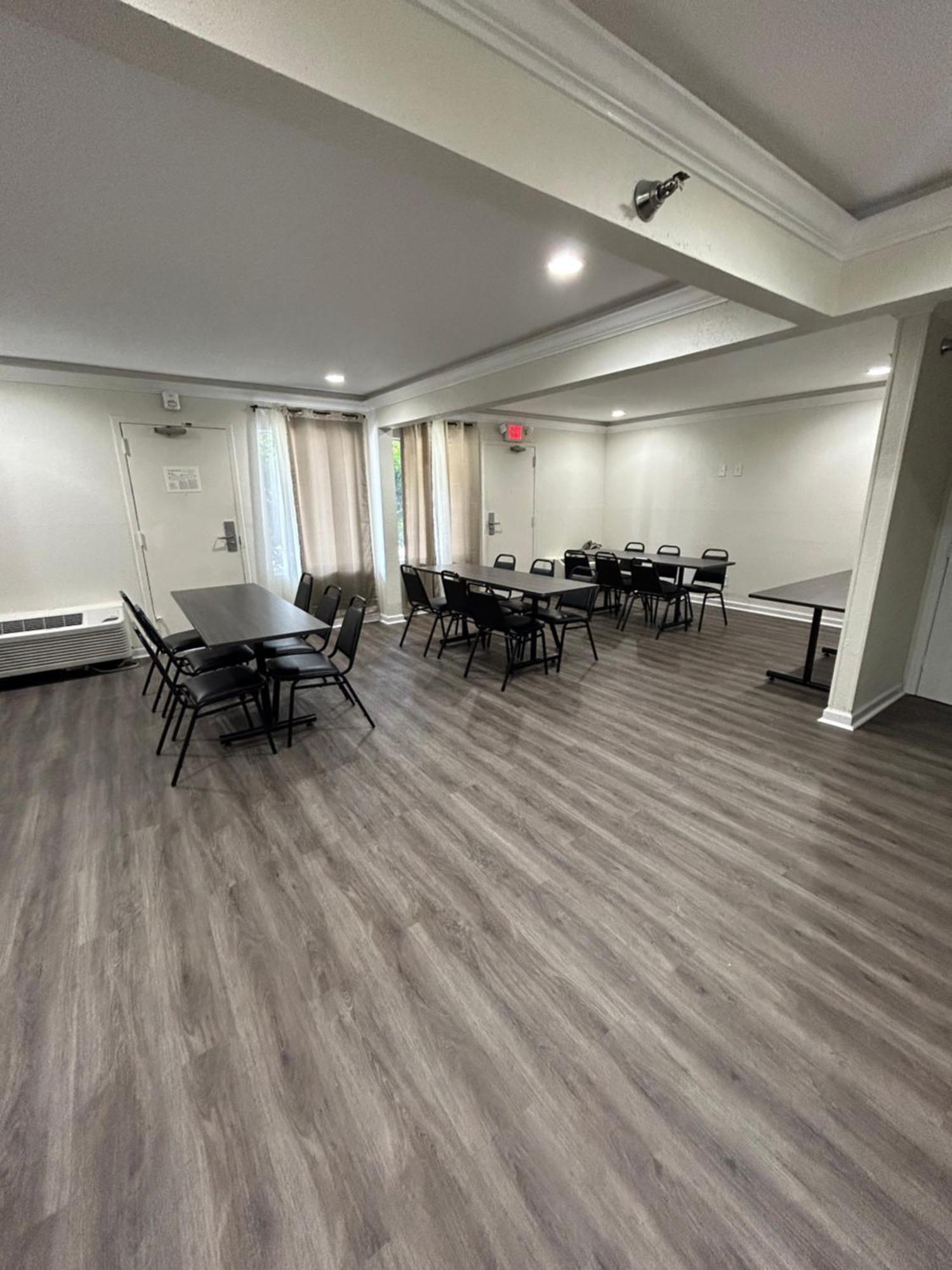 Clarion Pointe - Greensboro Coliseum Area Exteriör bild