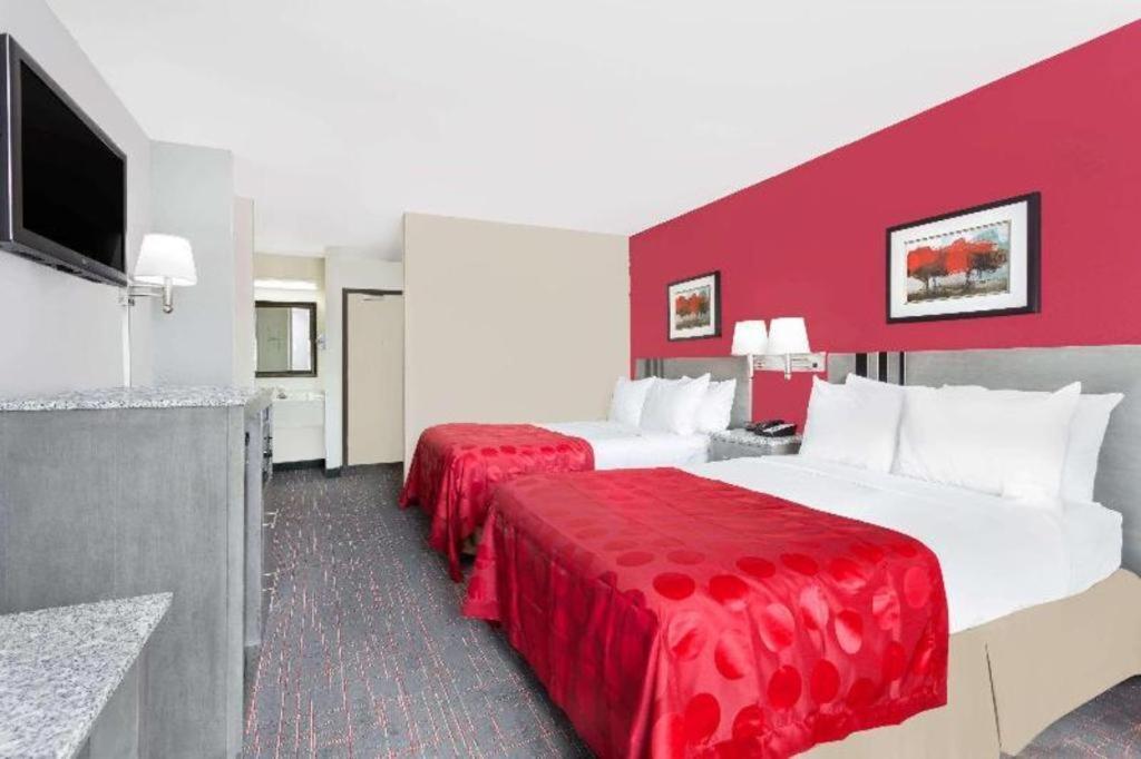Clarion Pointe - Greensboro Coliseum Area Exteriör bild